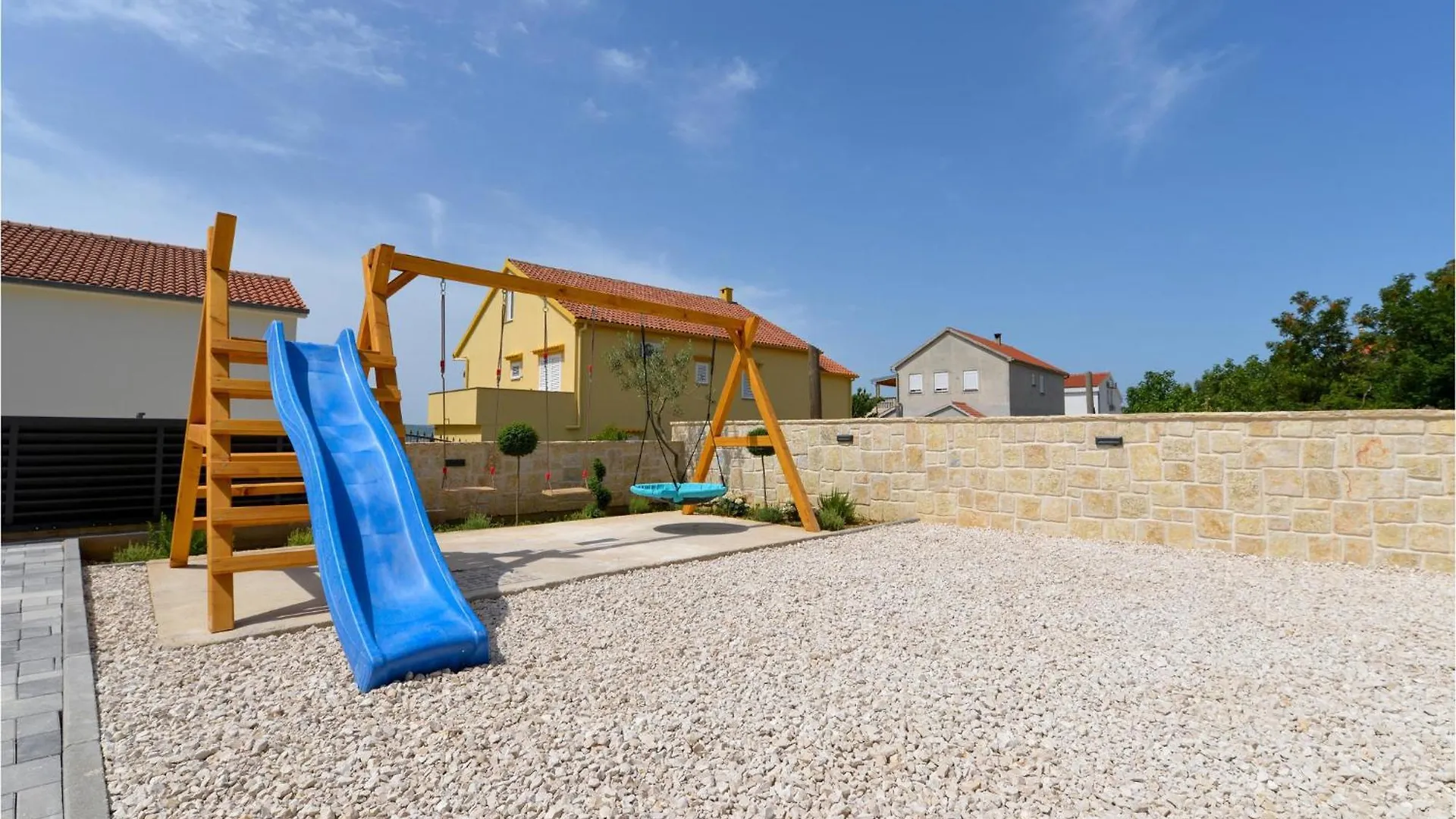 Holiday home Cozy Home In Maslenica With Wifi