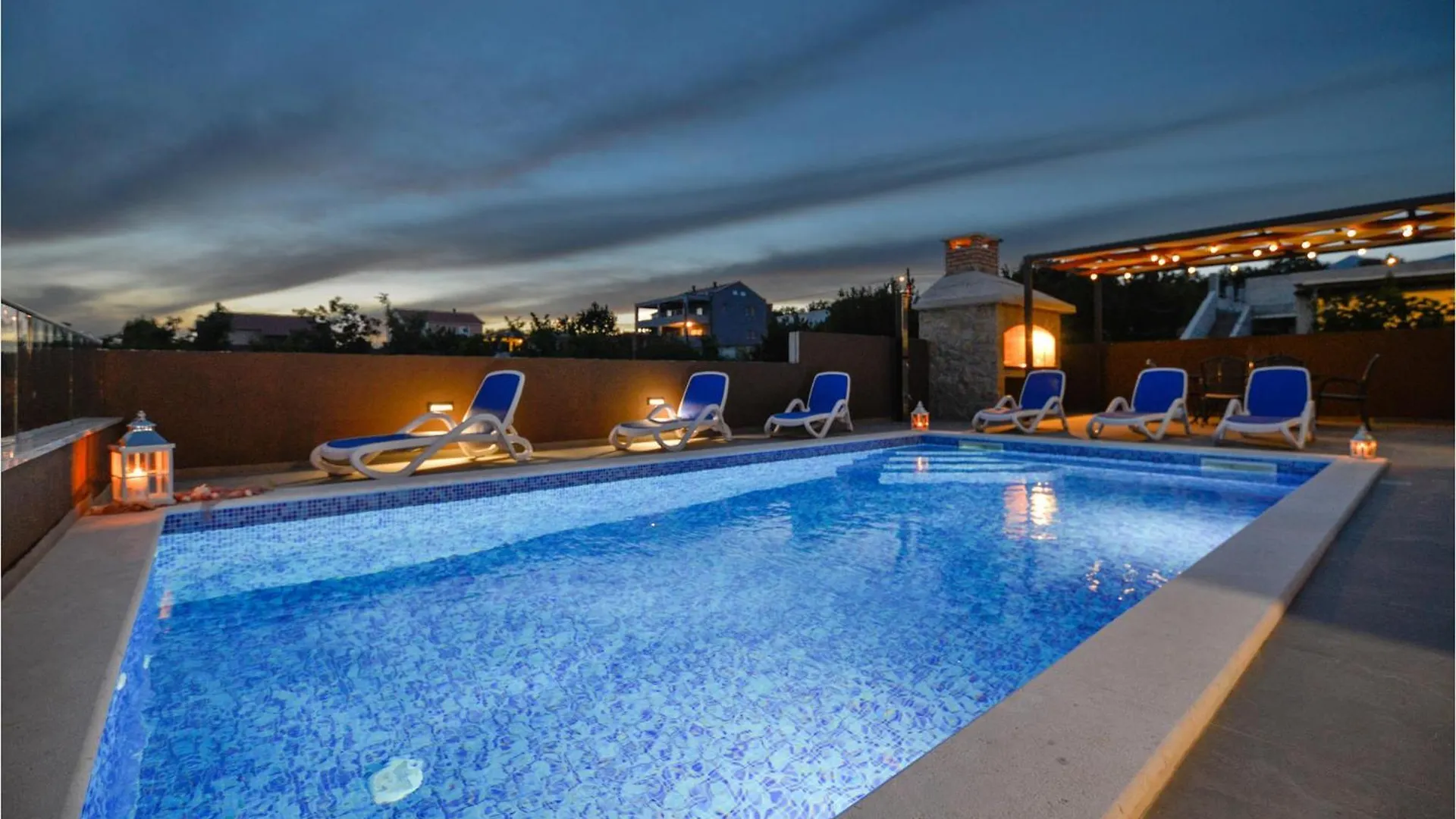 Сasa de vacaciones Cozy Home In Maslenica With Wifi