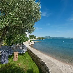 Apartment Maruna House, Maslenica